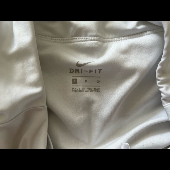 Nike Running Shorts - Picture 2 of 2